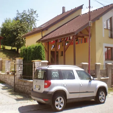Five-bedroom Holiday In